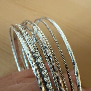 Set of 7 Silver Tone Stackable Bangle Bracelets - Mixed Textures & Rhinestones